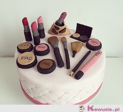 Makeup cake