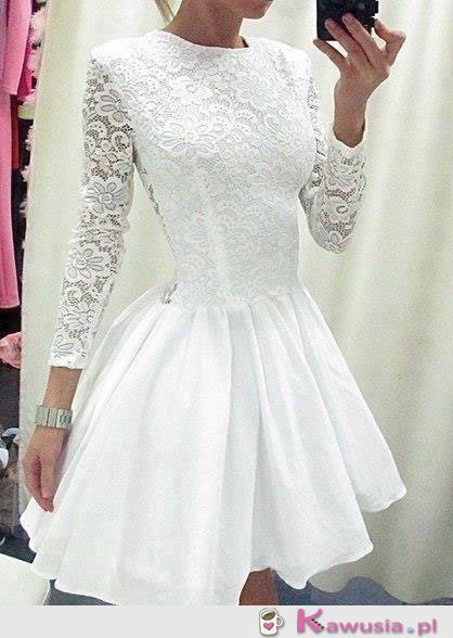 Boska biała sukienka z koronką