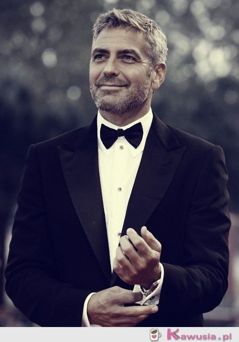 George Clooney mimo wieku bardzo seksowny