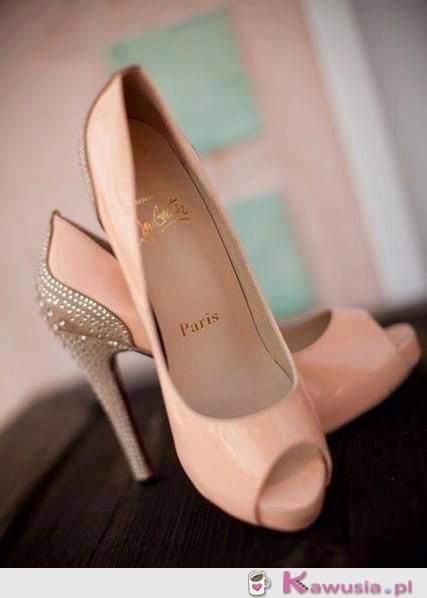 Pastelowe peep toe