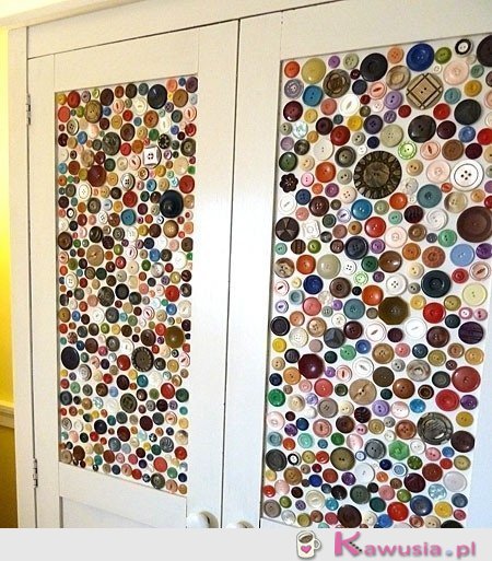 Guziki jako dekoracja