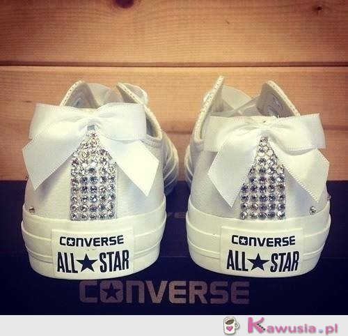 Buty ślubne dla fanek Converse'ów