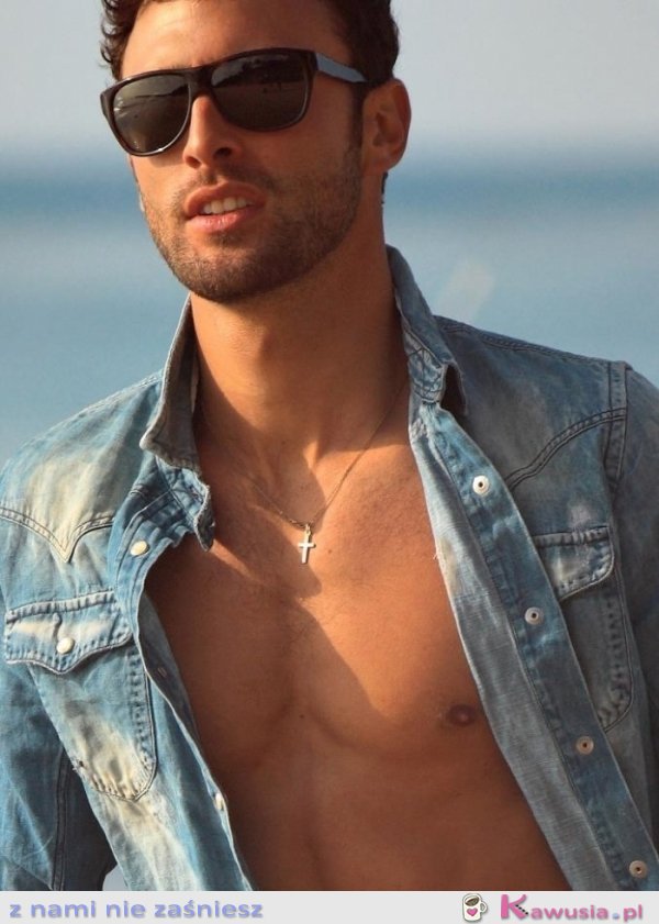 Noah Mills