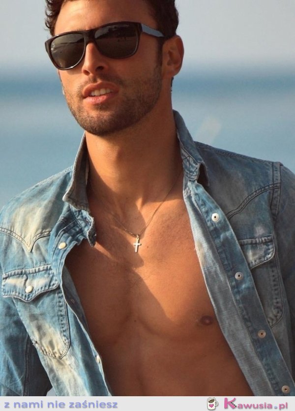 Noah Mills