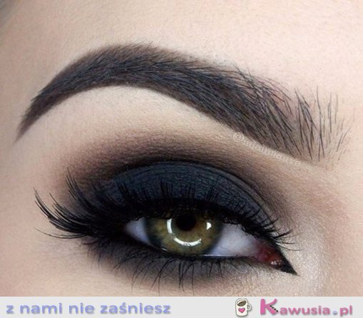 Smoky eye