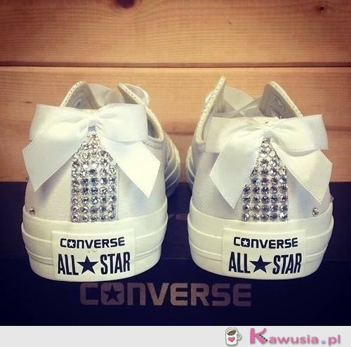 Buty ślubne dla fanek Converse'ów