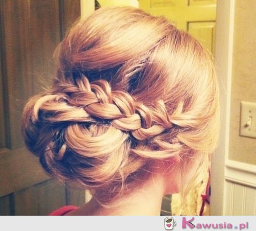 śliczna fryzurka