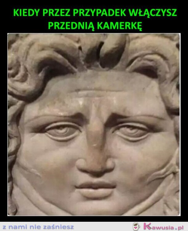 WŁĄCZONA PRZEDNIA KAMERKA