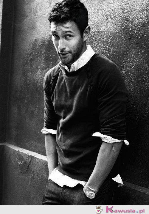 Noah Mills