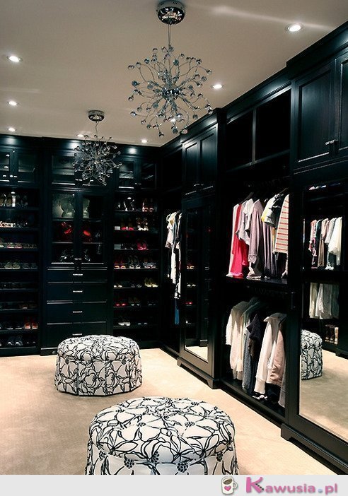 Przepiękna garderoba