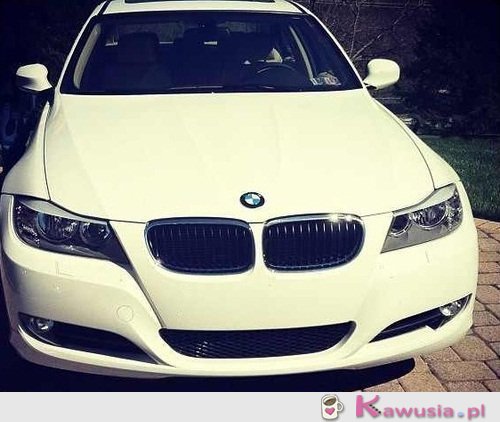 Piękne białe BMW