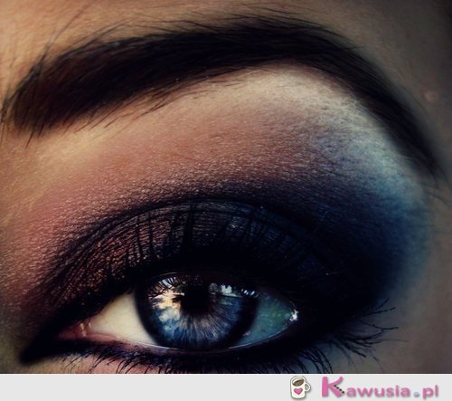 Smoky eye