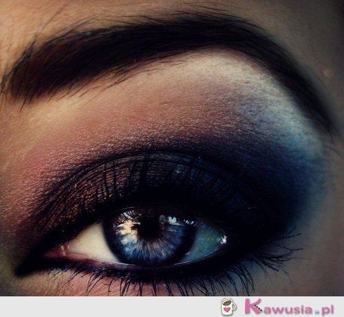 Smoky eye