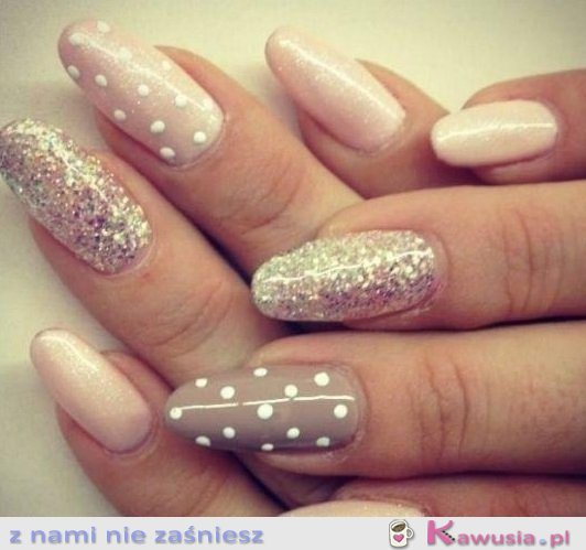 Dziewczęco i delikatnie