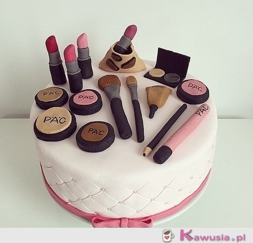 Makeup cake