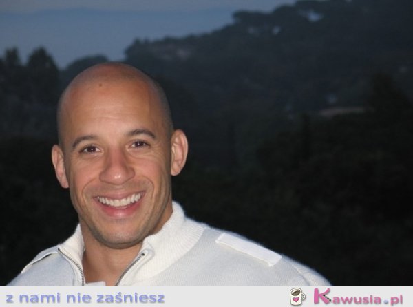 Uśmiechnięty Vin Diesel