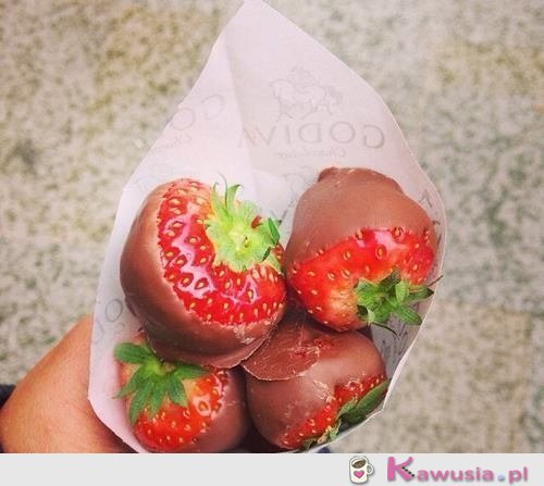 Truskawki w czekoladzie omnomnom