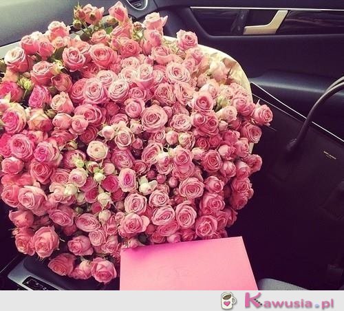 Piękny bukiet r&oacute;ż