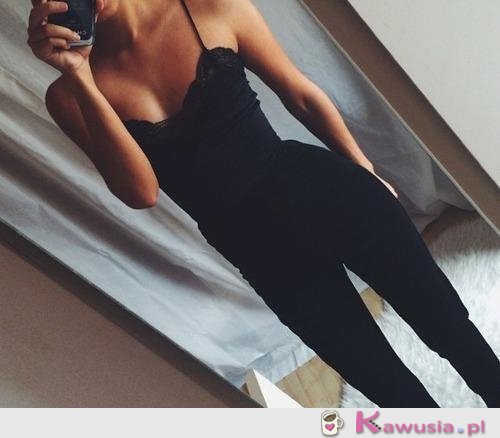 Czarny jumpsuit