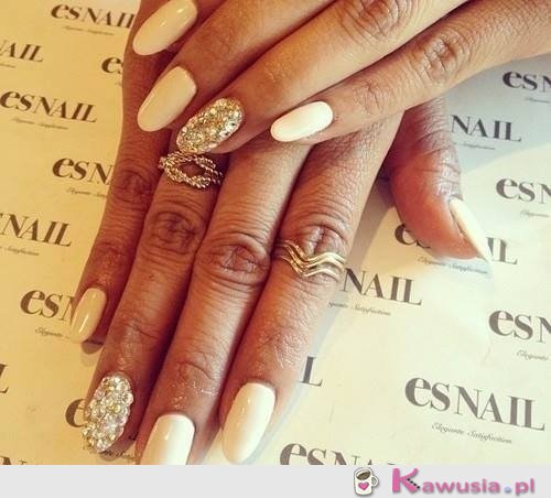 Delikatne z cyrkoniami