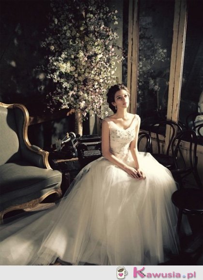 Piękna suknia ślubna