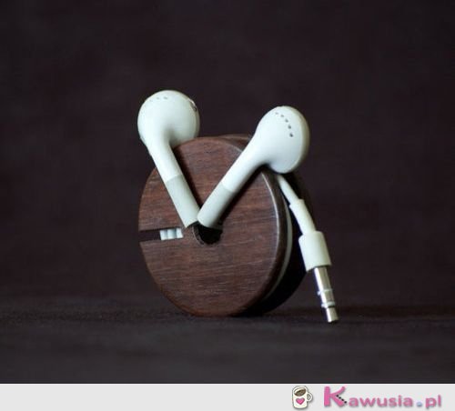 Problem zaplątanych słuchawek rozwiązany