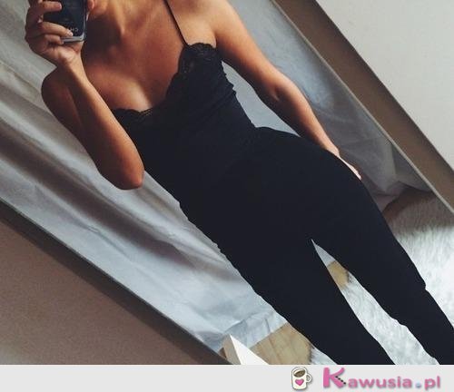 Czarny jumpsuit