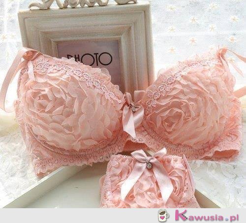 Prześliczny staniczek