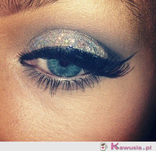 Glamour make up