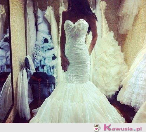 Piękna suknia ślubna