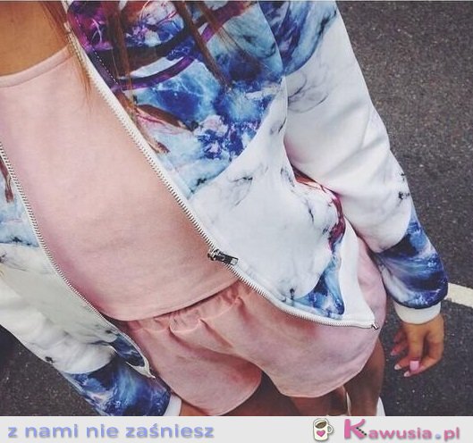 Pastelowy look