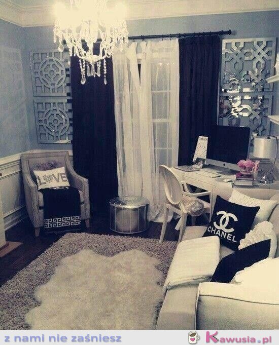 Glam room