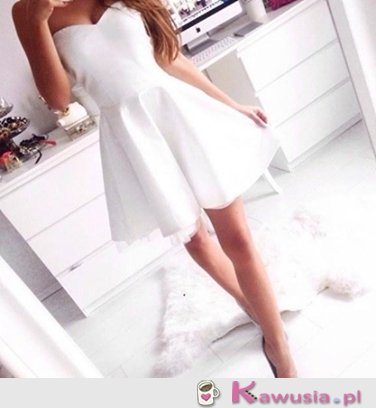Boska biała sukienka