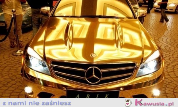 Złoty Mercedes