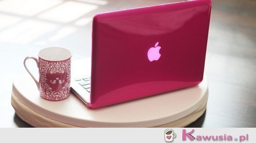 R&oacute;żowy Apple Macbook