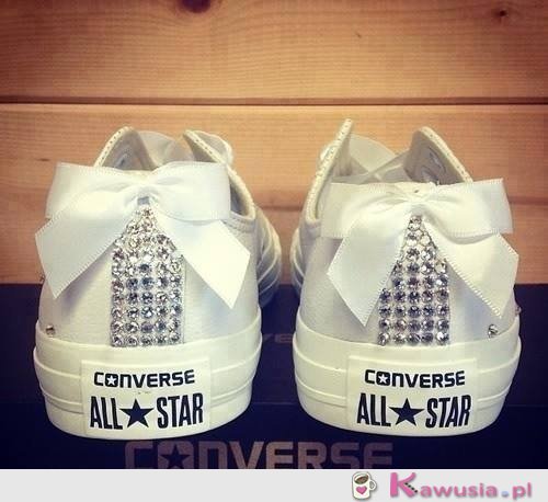 Buty ślubne dla fanek Converse'ów