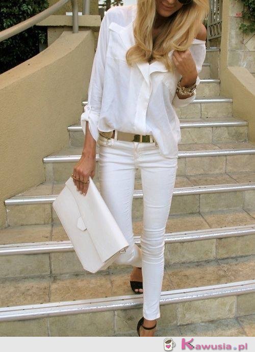 Biała, elegancka stylizacja
