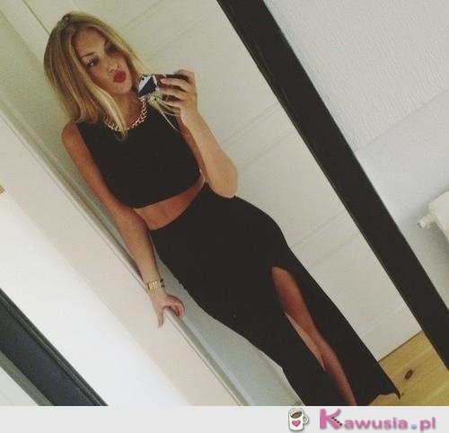Maxi crop top