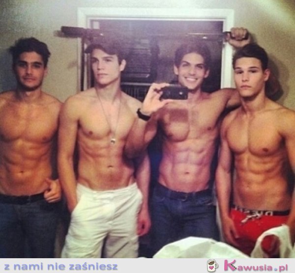 Czterech przystojniak&oacute;w