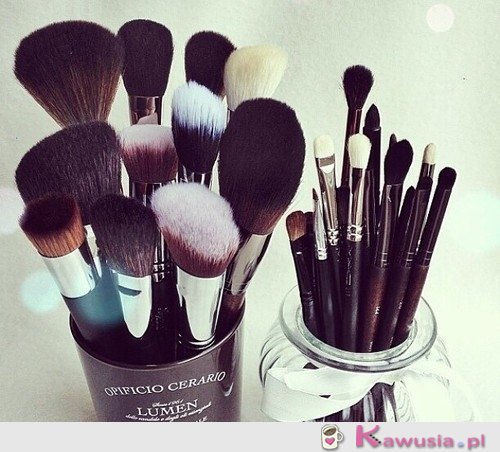 Każda kobieta jest na sw&oacute;j spos&oacute;b artystą