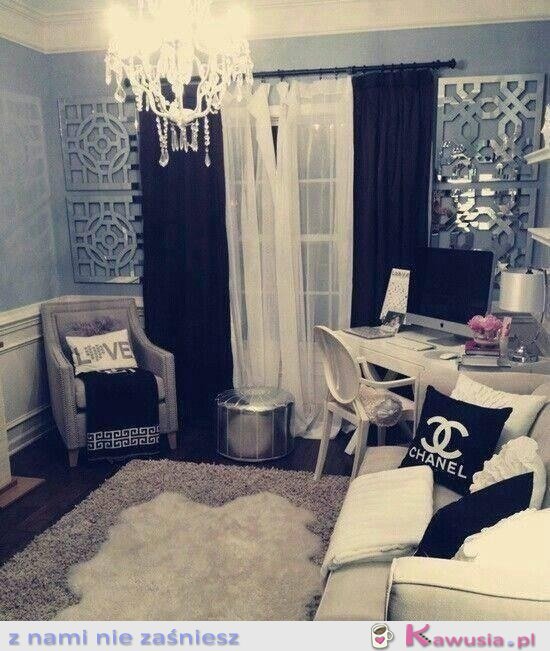 Glam room