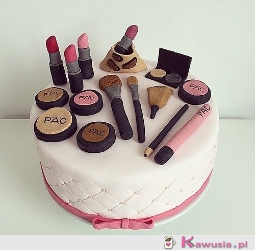 Makeup cake