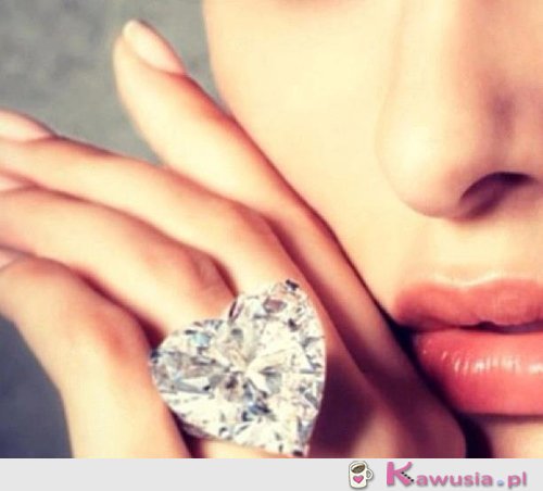 Piękny pierścionek