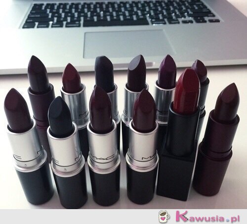 Nie ma to jak ciemne pomadki