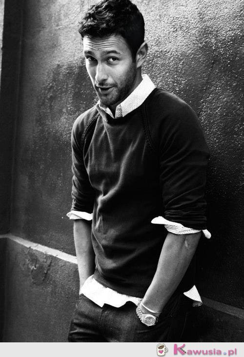 Noah Mills