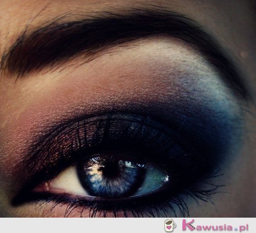 Smoky eye