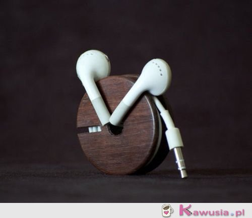 Problem zaplątanych słuchawek rozwiązany