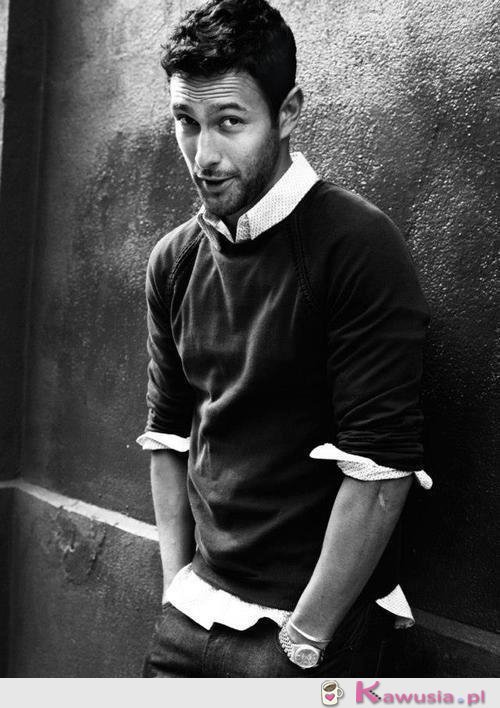 Noah Mills