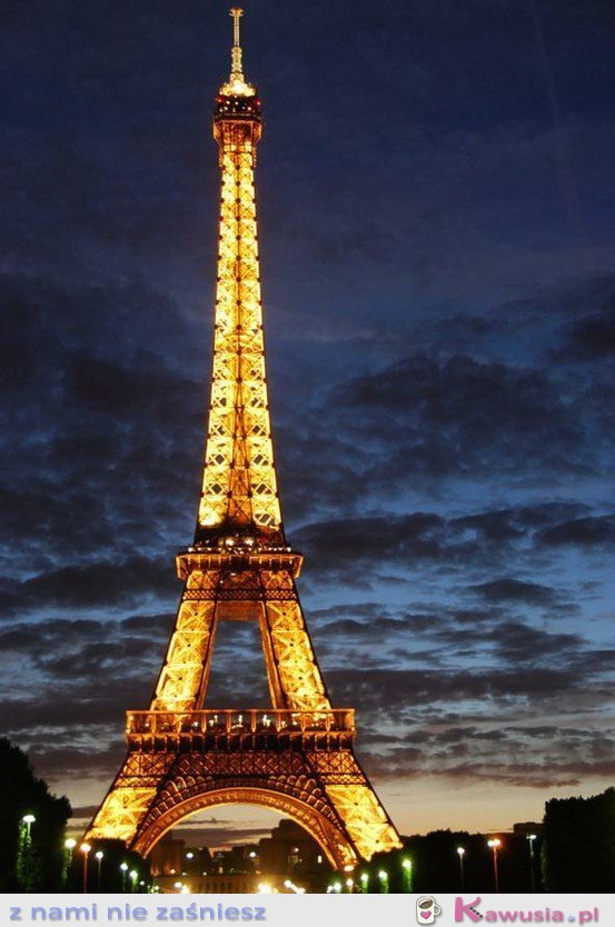 Paryż nocą <3