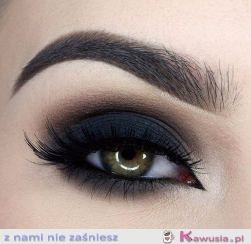 Smoky eye